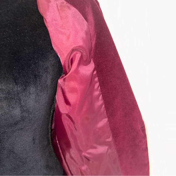 Vintage 1970s Women's Cranberry Velvet Blazer Size 12 - Picture 8 of 12